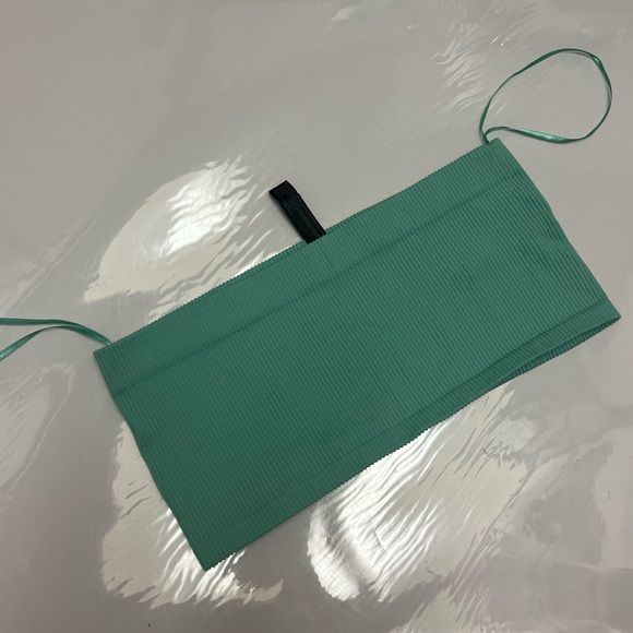 NWT ⚜️💚⚜️ Out from under bandeau mint color tube top size M/L - Picture 11 of 17